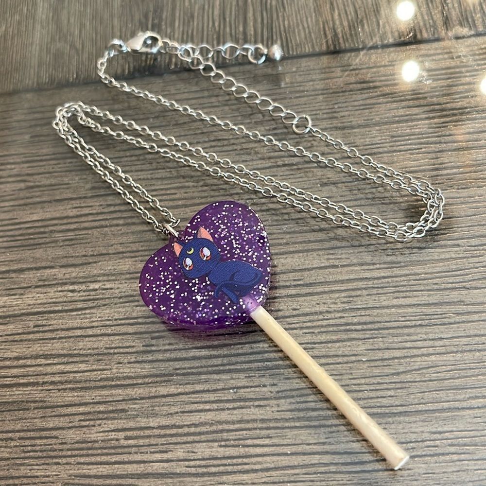 Sailor Moon Necklace Luna Hot Topic Cosplay Jewelry Glitter Purple Lollipop